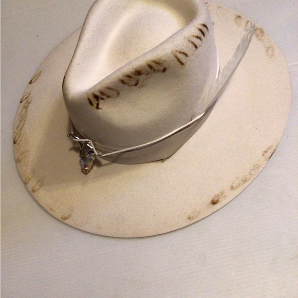 HOST PICK ! 💜🩷💜 Custom WyethXRuxpinsrags rancher - Picture 4 of 10